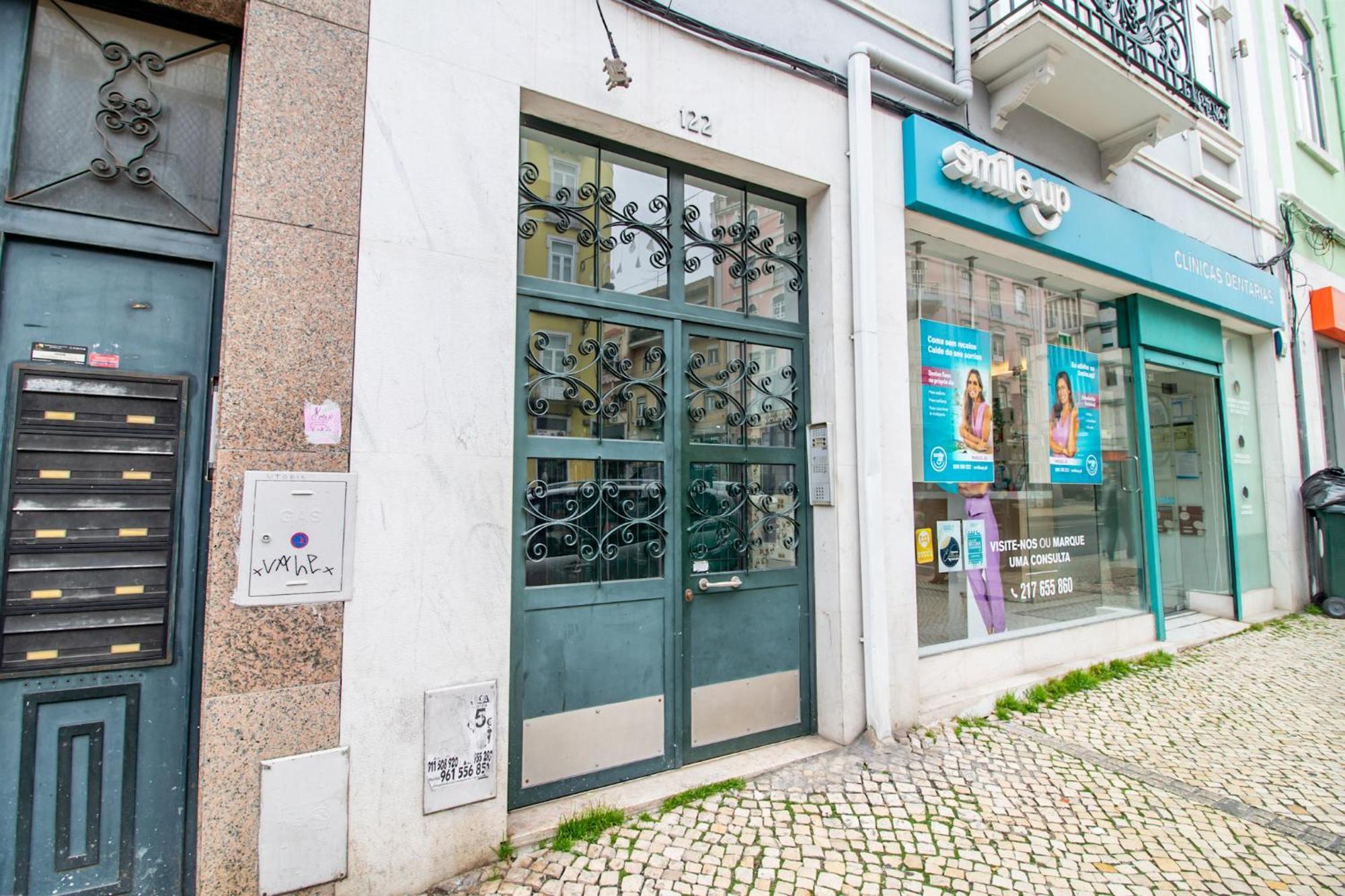 Arroios - Second Floor Hotel Lisbon Exterior photo